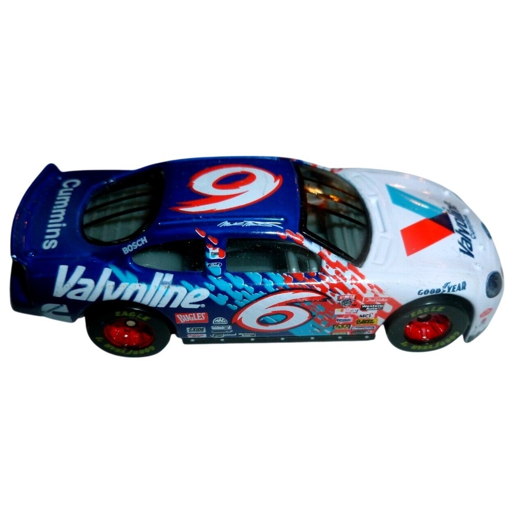 Racing Champions Mark Martin 6 Valvoline Ford Taurus 1:64 Diecast Car NASCAR